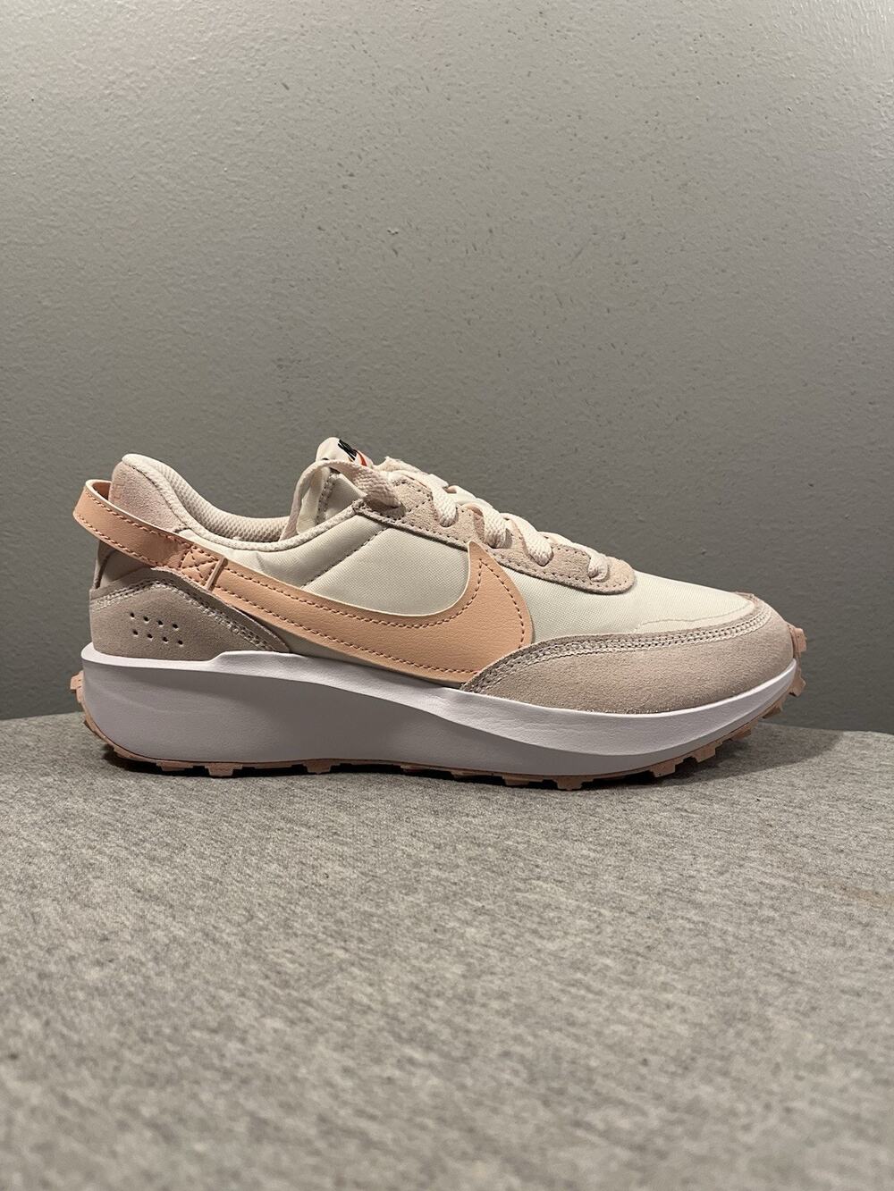Nike Waffle Debut Light Soft Pink White Casual Women's Shoe Size 8 DH9523-602